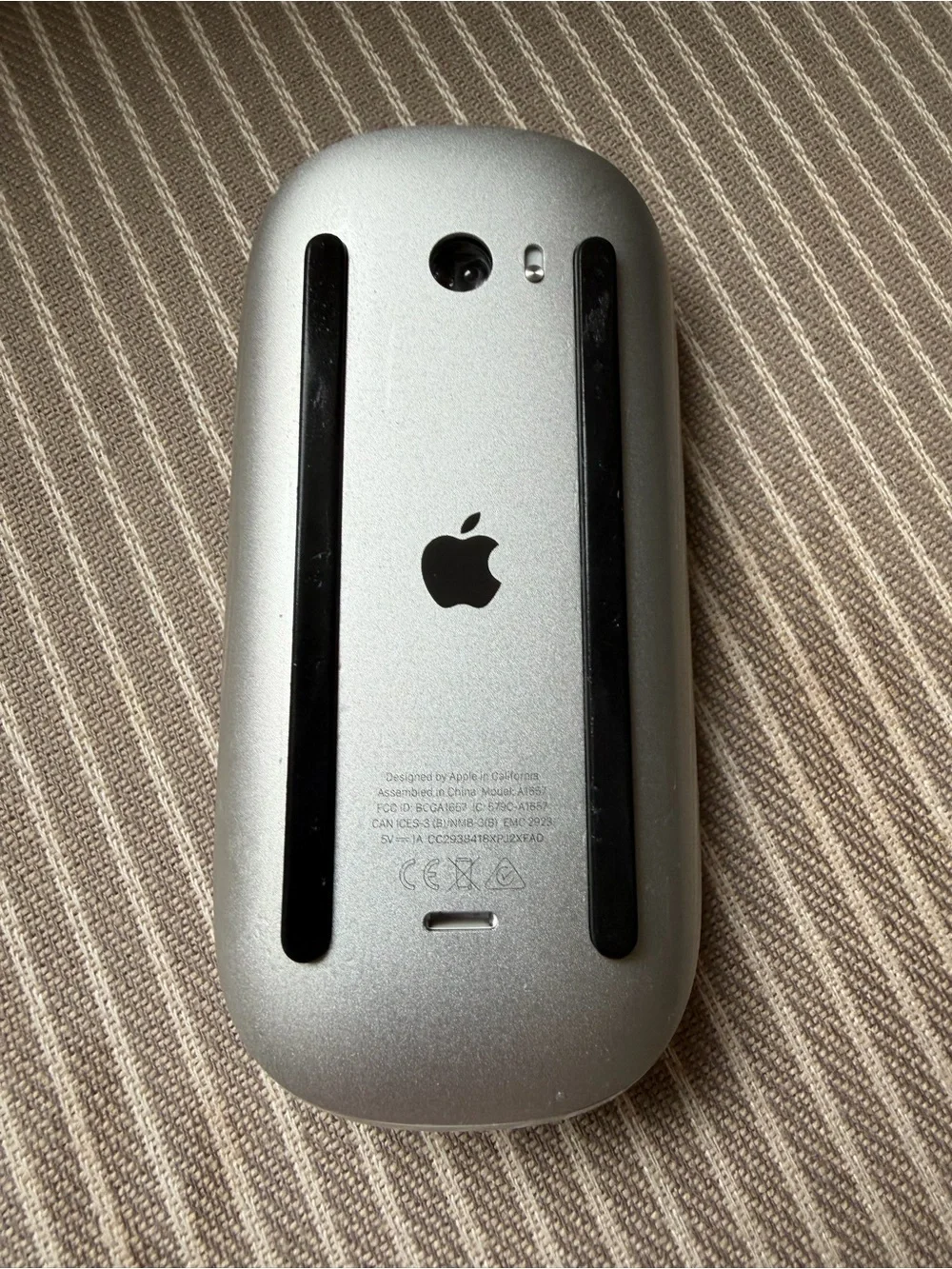 Apple White Compact Keyboard with White Magic Mouse